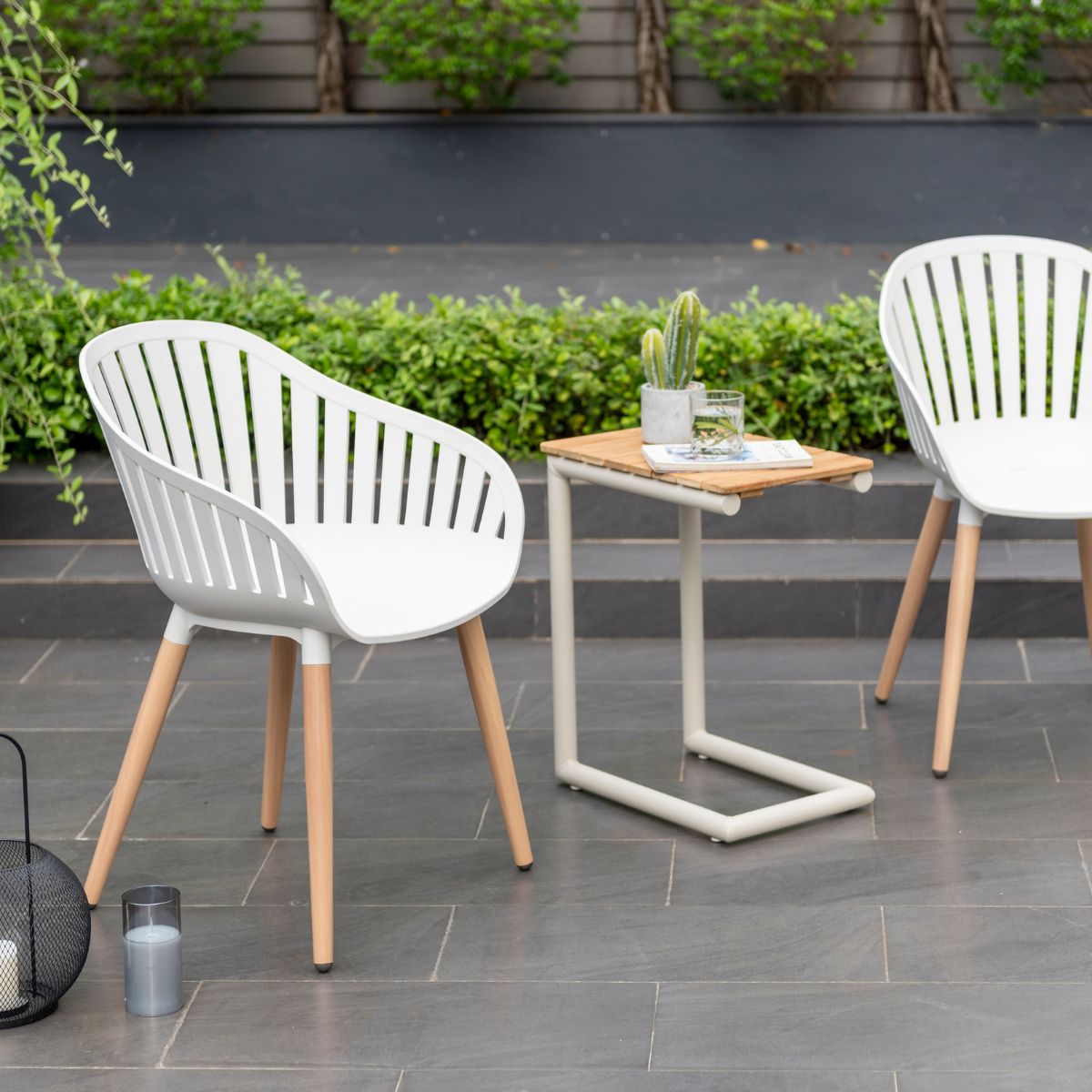 Portals Light C-shape Chair Set